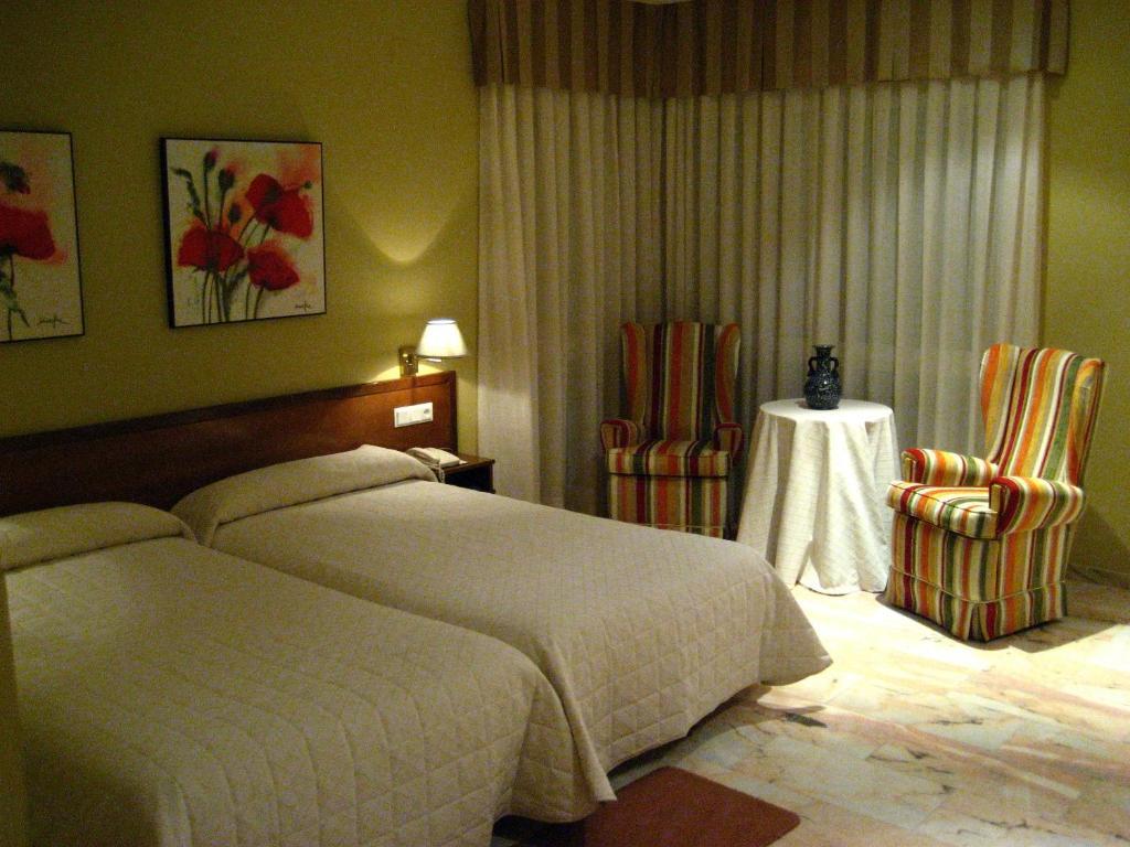 Hotel La Torre Vega de Valdetronco Zimmer foto